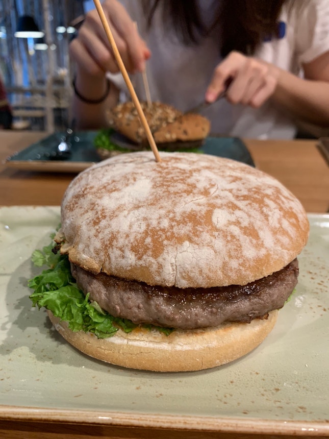 schnorkelloser—the classic burger ✨