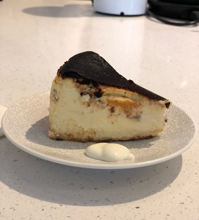 Kins’ Burnt Cheesecake ($9/slice)