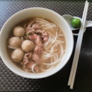 Beef Ball & Slices Soup (S$5)