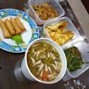 Nikom Thai Kitchen