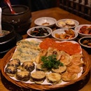Makgeolli with Korean Food