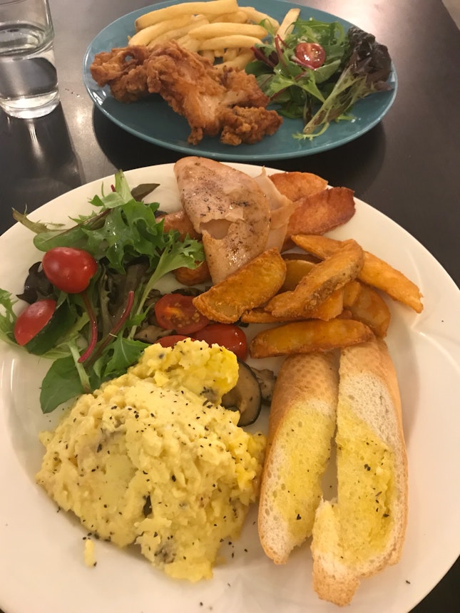 1 For 1 Brunch/ Lunch At The Tree Cafe