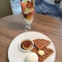 Café Morozoff (Jewel Changi Airport)