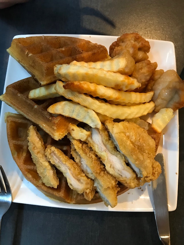 Fried Chicken & Waffles ($12)