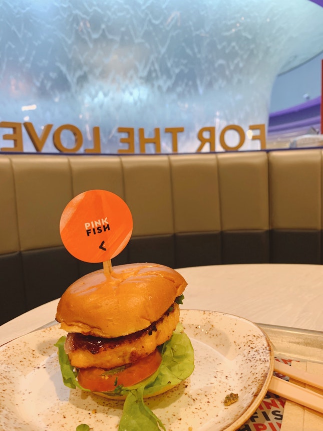 Sizzling Singaporean Burger ($9.90)