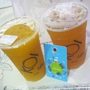 Able to start my 1st day of #october with free refreshing #koicafe fruitytea, mango & peach flavours.