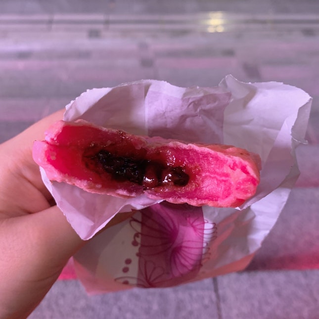 New Sakura Chocolate Mochi Taiyaki ($2.70)