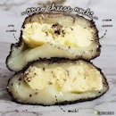 Oreo Cheese Mochi ($4.90)