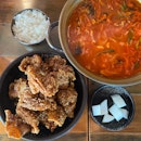 Kimchi Stew And Soy Sauced Boneless Chicken
