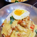 Salted egg pork ribs with rice 咸蛋排骨饭 ($5.90)