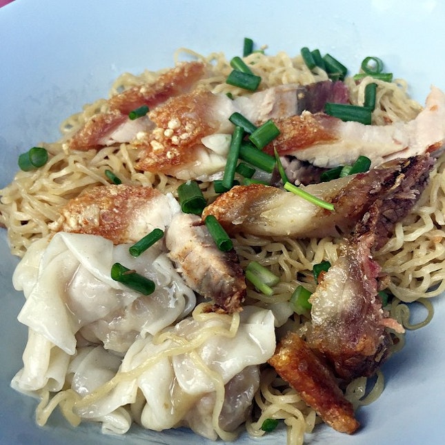 Thai wanton noodle.