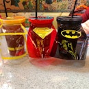 DC Superhero Cafe @dcshcafesg $9.90 set lunch
_
P1: Iced Lemon & Iced Peach Tea (+$2.50) comes in a Super Hero cloak 
_
P2: Sizzling Black Pepper Chicken served with Spaghetti.