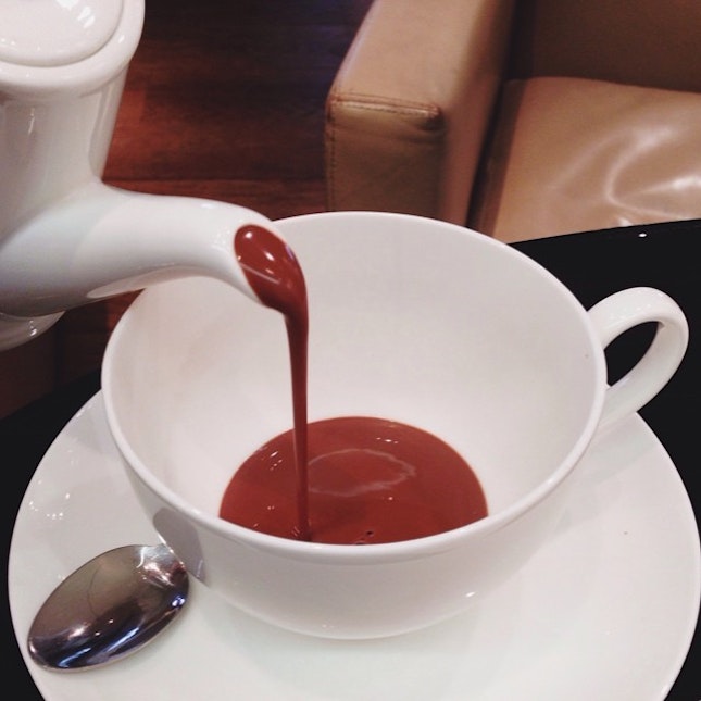 Thick hot chocolate...😭