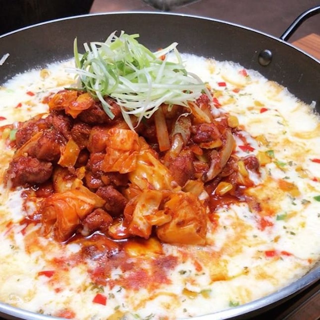 New dish at Twins (7 Craig Road): #Chicken #Galbi positively swimming in melted #cheese.