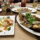Dinner at Hougang 
#cantonese #sgfood #burpplesg #burpple #hougang