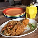 Tom Yam Fried Rice
#thaifood #hometeamns #lunchset #burpple #burpplesg #cafesg #chillaxing #tomyam
