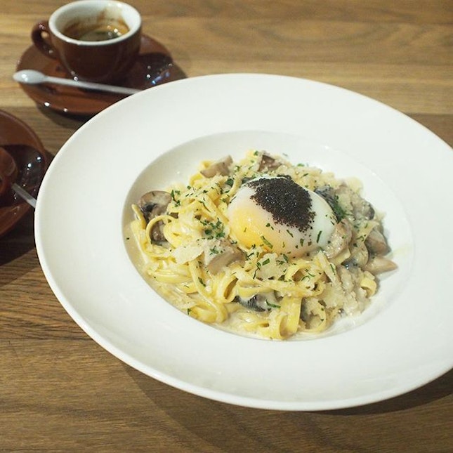 This is definitely my kind of creamy pasta - Porcini cream, linguini with trio mushroom, truffle-scented 65 c egg.