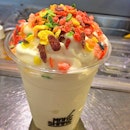 Makeshake's peach frozen yoghurt shake and fruity pebbles!