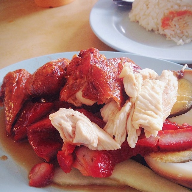 Roasted chicken rice with char siew.