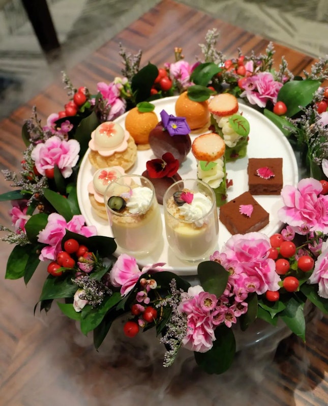 Floral Afternoon Tea by Nicolai Bergmann (Sweets)