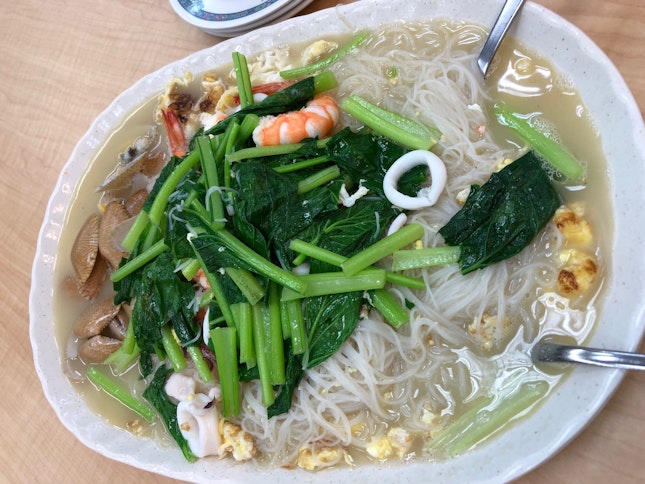 Seafood White Bee Hoon With Lala