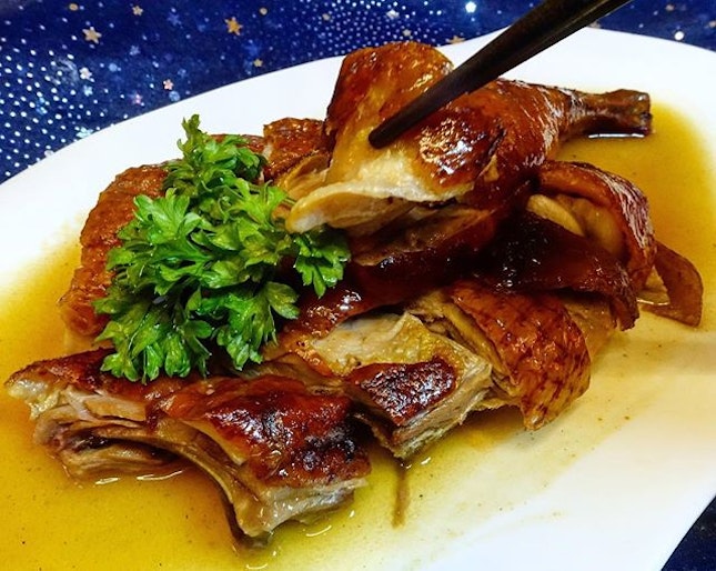 Revel in the Angelica Medicinal Duck @thedimsumplace 
A dish that has nothing to do with Angelina Jolie, the Angelica plant which has a truly eyecatching name is the essence of the roasted duck.