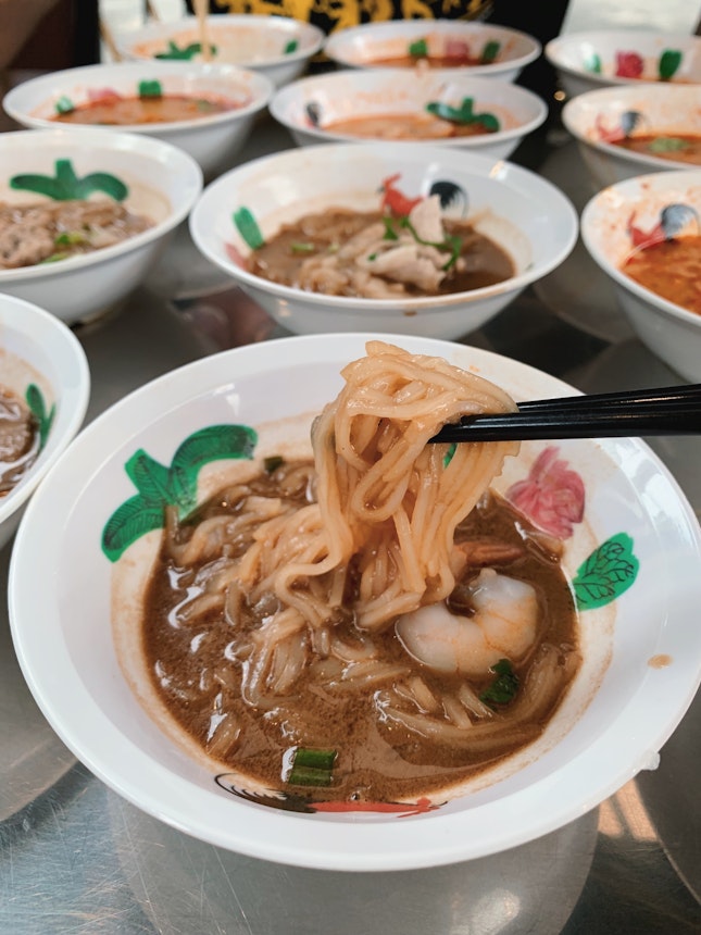 rice noodles w herb boat noodle soup ($0.80++)