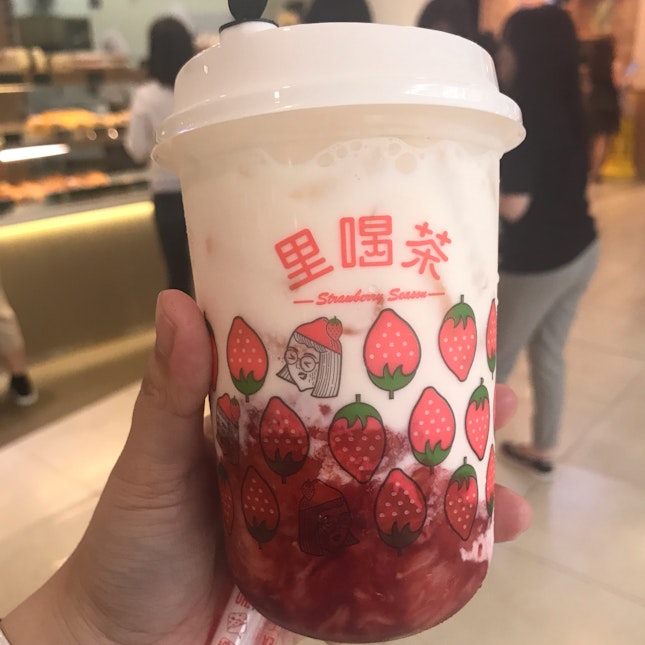 Fresh Seolhyang strawberry Latte $6.60