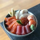 This bowl of happiness ($25) never fail to disappoint, and the sashimi seems thicker than what I remembered.
