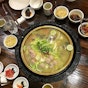 Shun De Gong Restaurant (順德公私房菜)