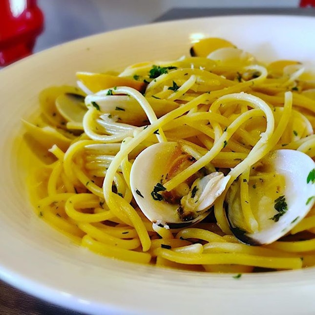 Spaghetti vongole, a terrific rendition here :)
#spaghetti #vongole #blenditupsg #sgcafe #sgfood #foodporn #burpple
