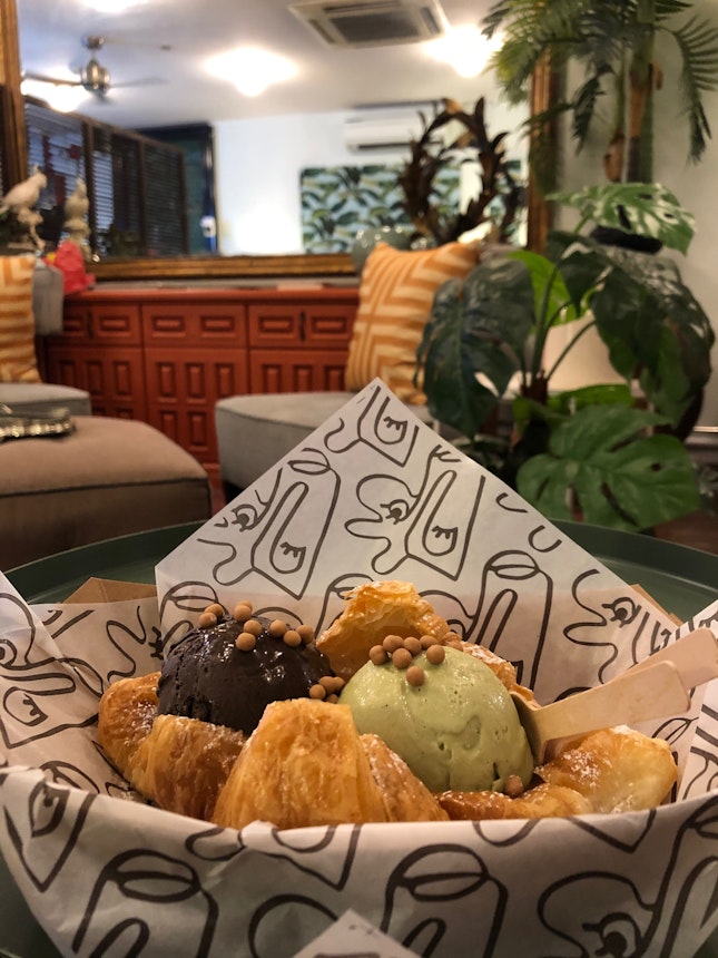 Desserts in Singapore