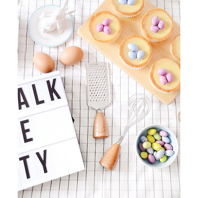Baking just got a lot more fun with these With a Smile Wooden Grater and Whisk c/o @shopthemamastore!