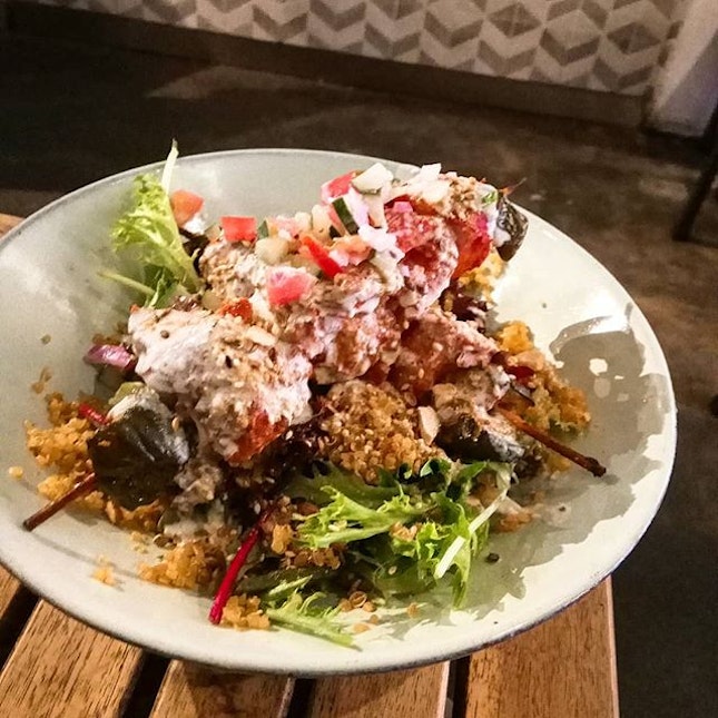 Tandoori Chicken Salad [16.50]
🌟🌟🌟
So, we decided to be healthy and eat "salad" after our yoga cause it definitely completes our pretentious status!
