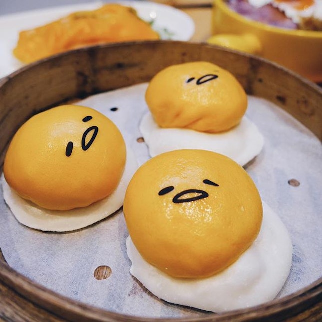 One of the popular items at Dim Sum Icon is this 梳乎蛋流沙包 aka Gudetama Egg Yolk Bun (hkd49 for 3 pieces).