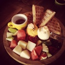 Fruit Paradise Waffle #burpple #coffeesmith #waffle #summerton #lazysunday