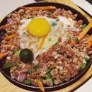 Sizzling Sisig (3.8/5) Indeed a good choice.