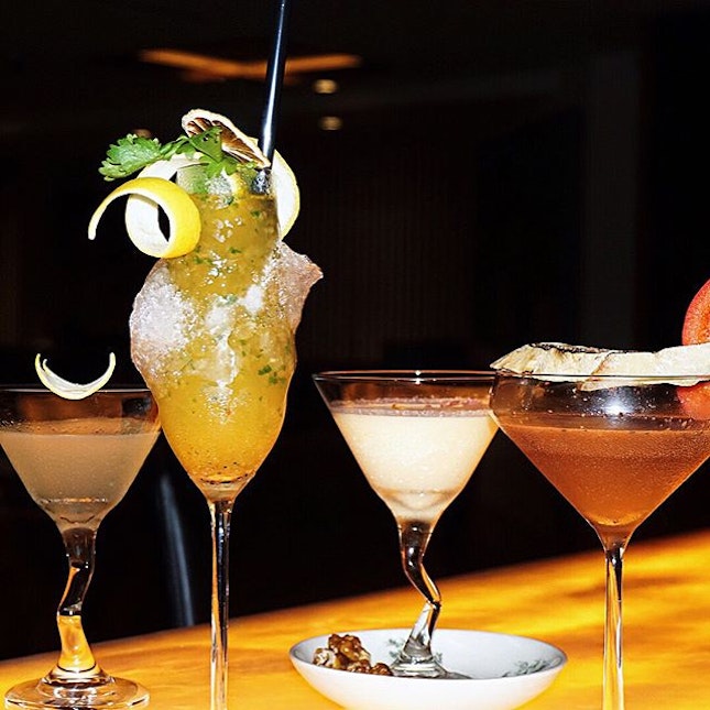 In line with @SGCocktailFest happening from 16-21 March 2017, @KuvoSingapore has specially concocted a 6 exceptional & unique cocktails in their grand magical Elixir Bar, only available during this period!