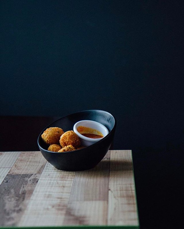 Dreaming of these awesome mac and cheese balls.