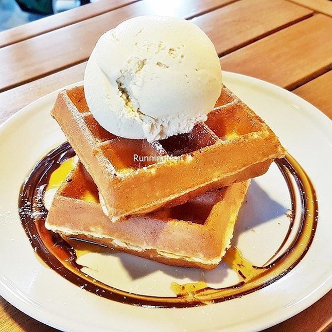 Waffles With Sea Salt Gula Melaka Ice Cream (SGD $9) @ Creamier.