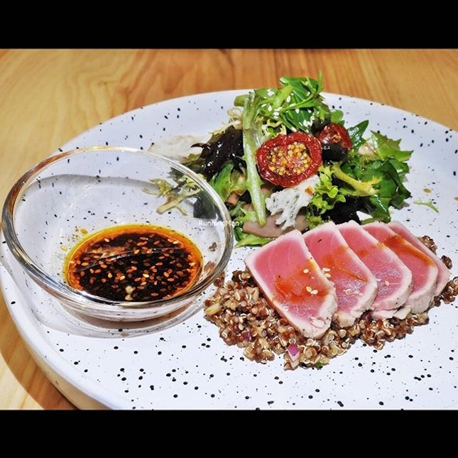 Smoked Tuna Tataki Salad (SGD $21) @ Halcyon & Crane.