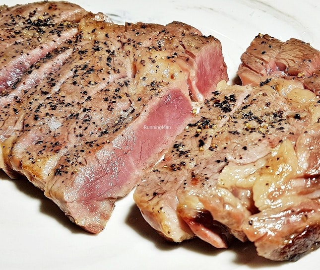 Beef Steak USDA Prime Ribeye Aged 45 Days (SGD $60.65) @ Cavemen Restaurant & Bar.