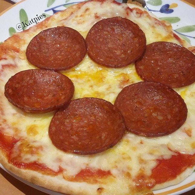 Salami Pizza.