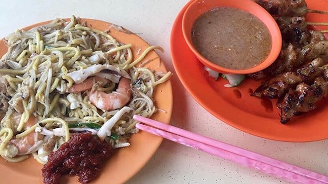 Swee Guan Hokkien Mee and Kwong Satay are truly match made in heaven.
