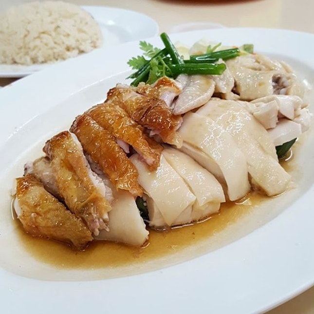 Yuan-Yang (half roasted, half steamed) Chicken 🐔😋