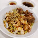 Pork Rib Prawn Noodles 🍜 ($5); Perfect for those who hate to peel prawn shell, and it's open 24hrs all day!