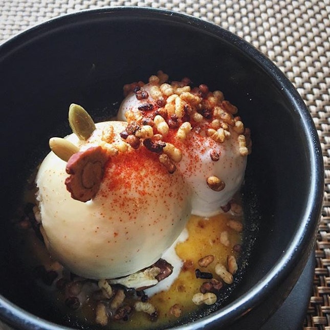 ; Jang Trio

The kickass highlight of this meal 👆🏻 Bean paste 'Doen jang' creme brûlée, fermented soy sauce 'Gan jang' pecans, spicy pepper paste 'Go Chu jang' puffed rice, vanilla icecream, whiskey foam and cappuccino biscuits.