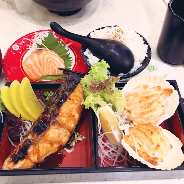 Teriyaki Salmon With Mentaiko Scallop 