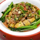 Steamed Salted Chicken with Ginger and Scallion Sauce沙姜葱蒜盐镇菜园鸡 ($20.80 for half, $39.80 for whole)