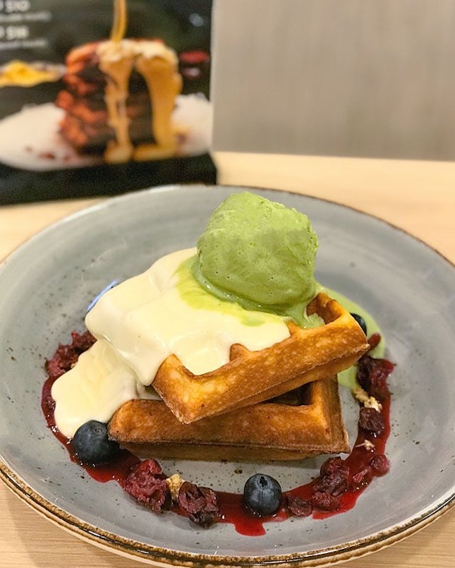 TRIO CHEESE waffles (double stack) [$10] with single scoop 🍨 [$3] 
CHEESE SAUCE on waffles?!!